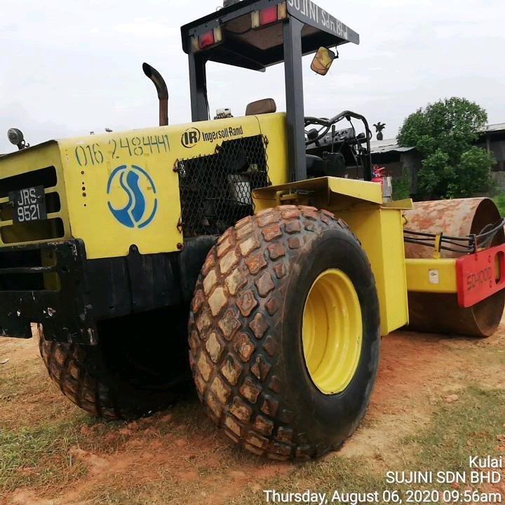 Volvo SD100D soil compactor rental in Johor working on site